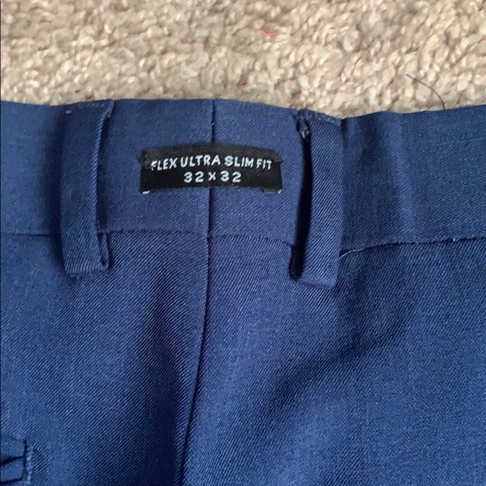 Dress pants - Picture 3 of 3